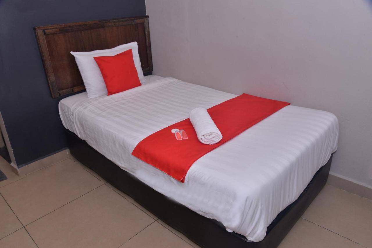Nice Stay Hotel Raub Extérieur photo